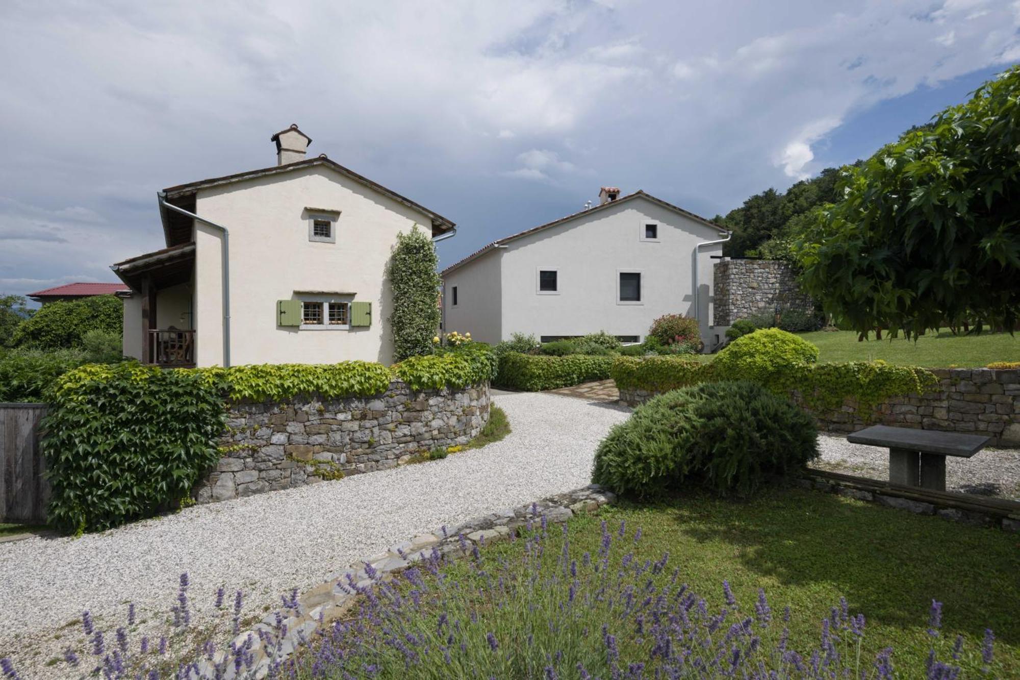 Villa Artes With Free Hot Tub & Sauna Branik Exteriér fotografie