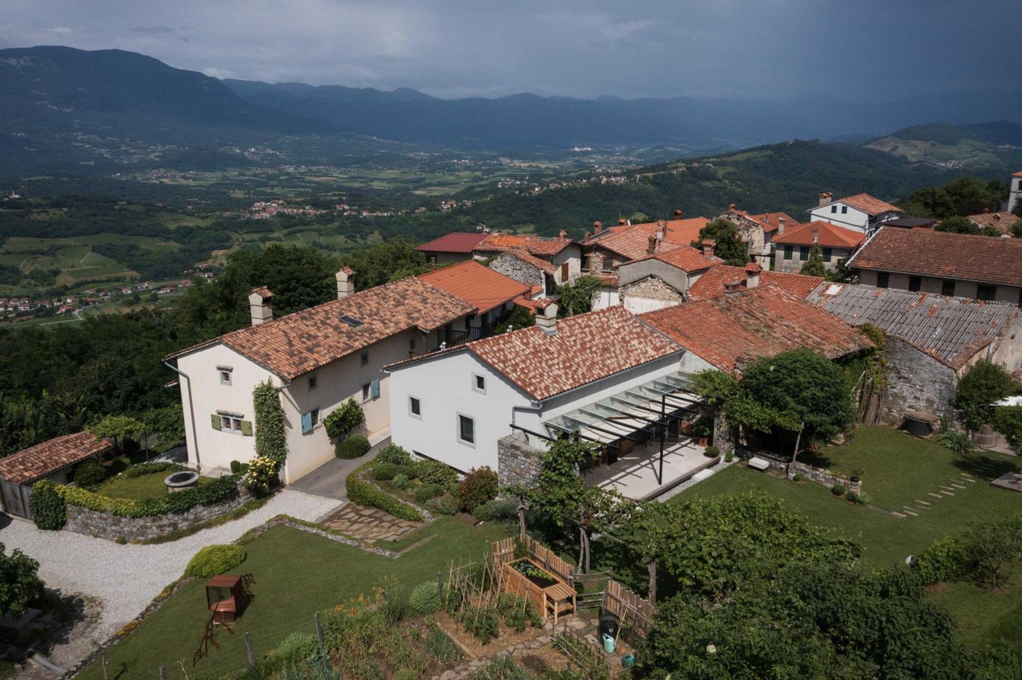 Villa Artes With Free Hot Tub & Sauna Branik Exteriér fotografie